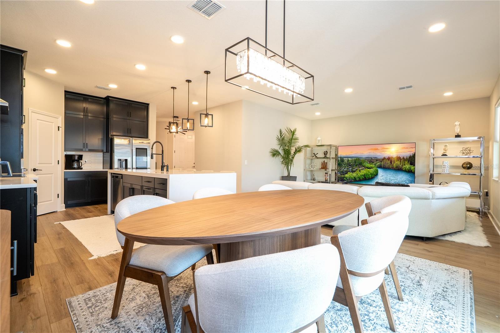 EDEN AT CROSSPRAIRIE - Residential