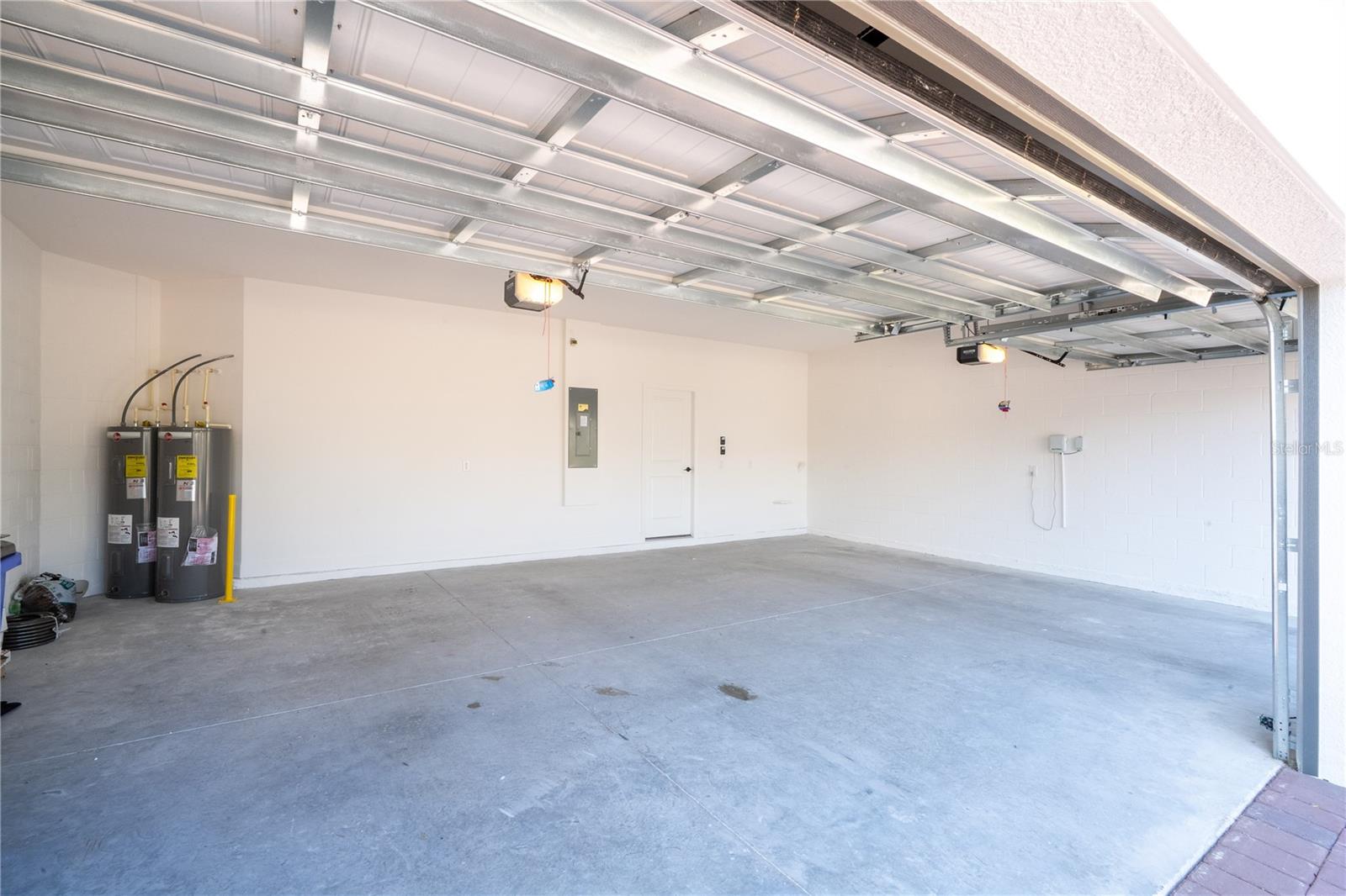 EDEN AT CROSSPRAIRIE - Residential