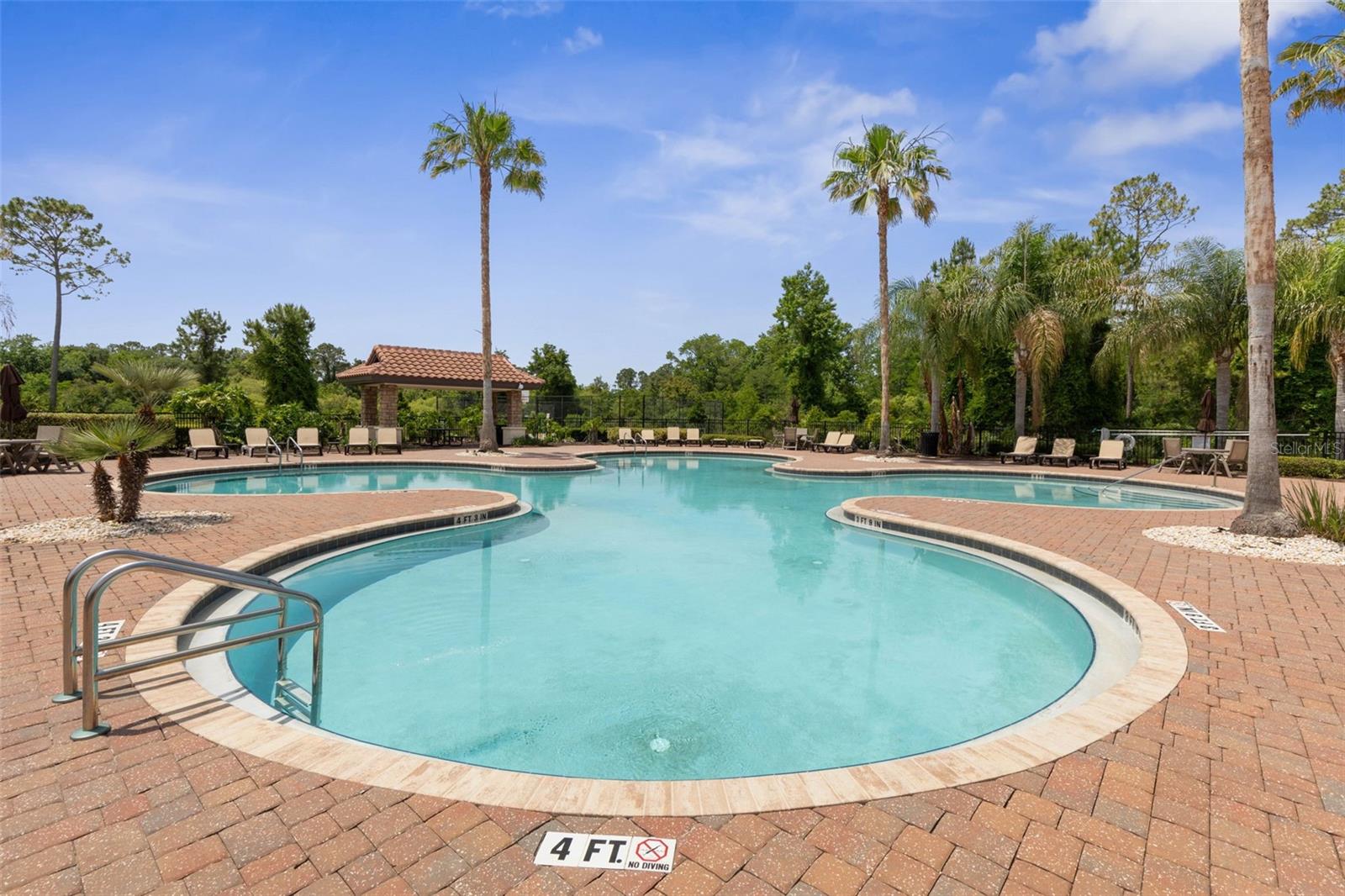HIDDEN LAKES PH 1 SEC 3 - Residential