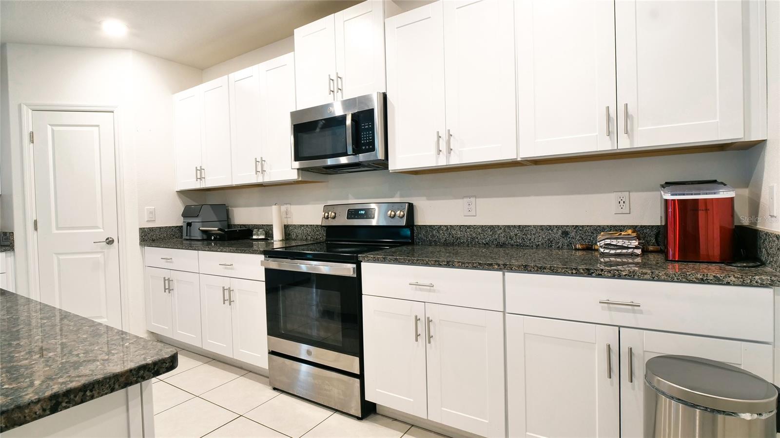 ABBOTT SQUARE PH 1B - Residential