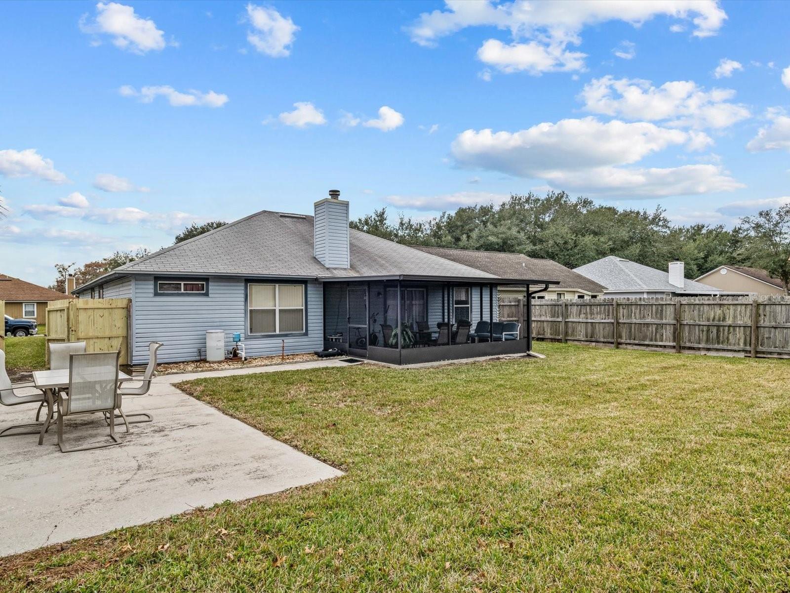 SECRET HILLS UNIT 2 - Business Opportunity