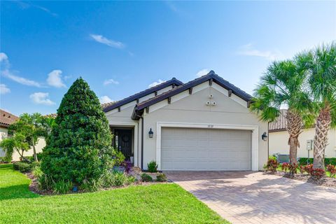 A home in PALMETTO