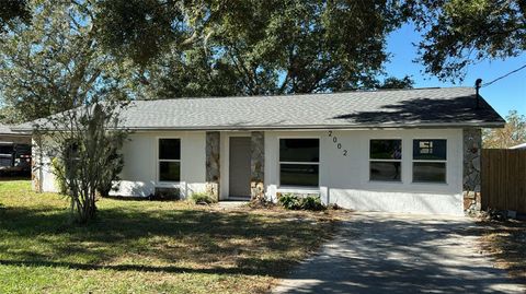 A home in LAKELAND