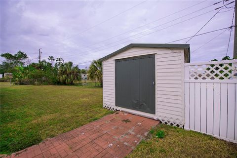 A home in PORT CHARLOTTE