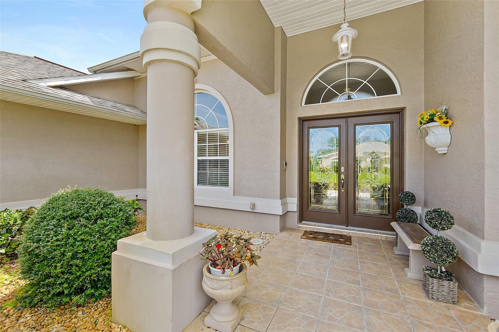16 BAYSIDE DRIVE