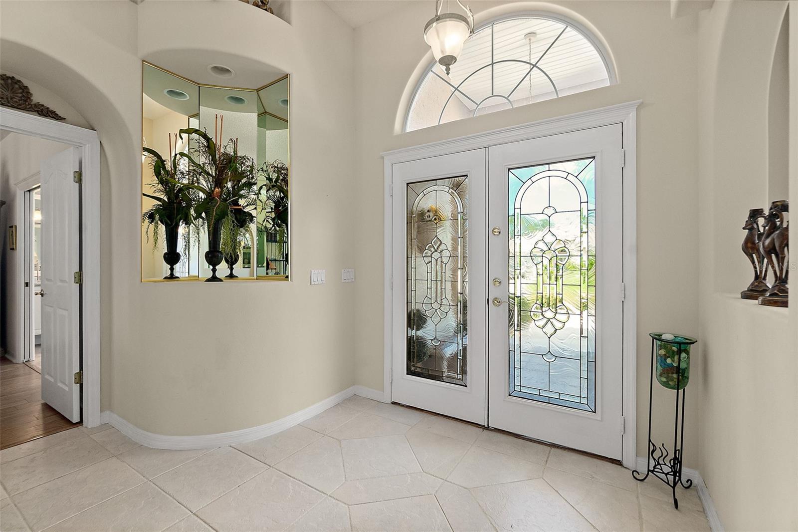16 BAYSIDE DRIVE