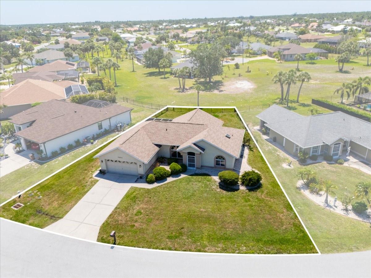 7334 N TULIP TREE