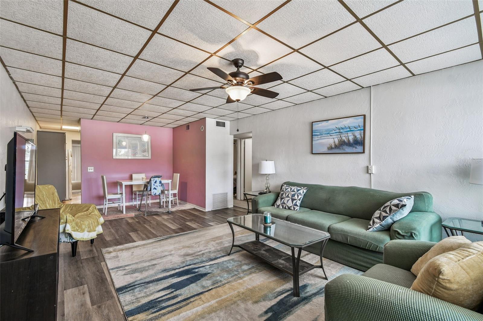 CLEARVIEW OAKS PARADISE - Residential
