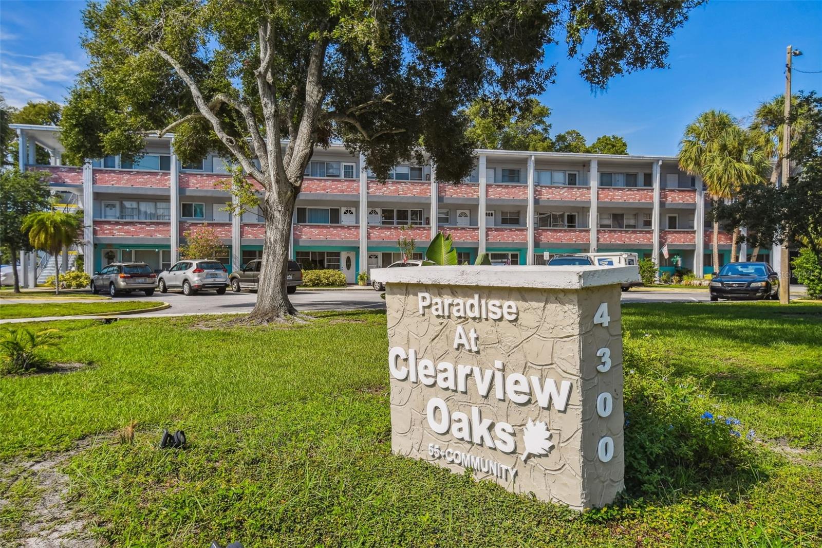 CLEARVIEW OAKS PARADISE - Residential