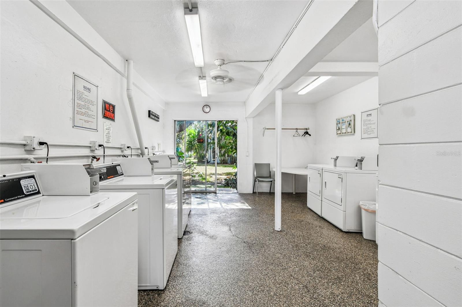 CLEARVIEW OAKS PARADISE - Residential