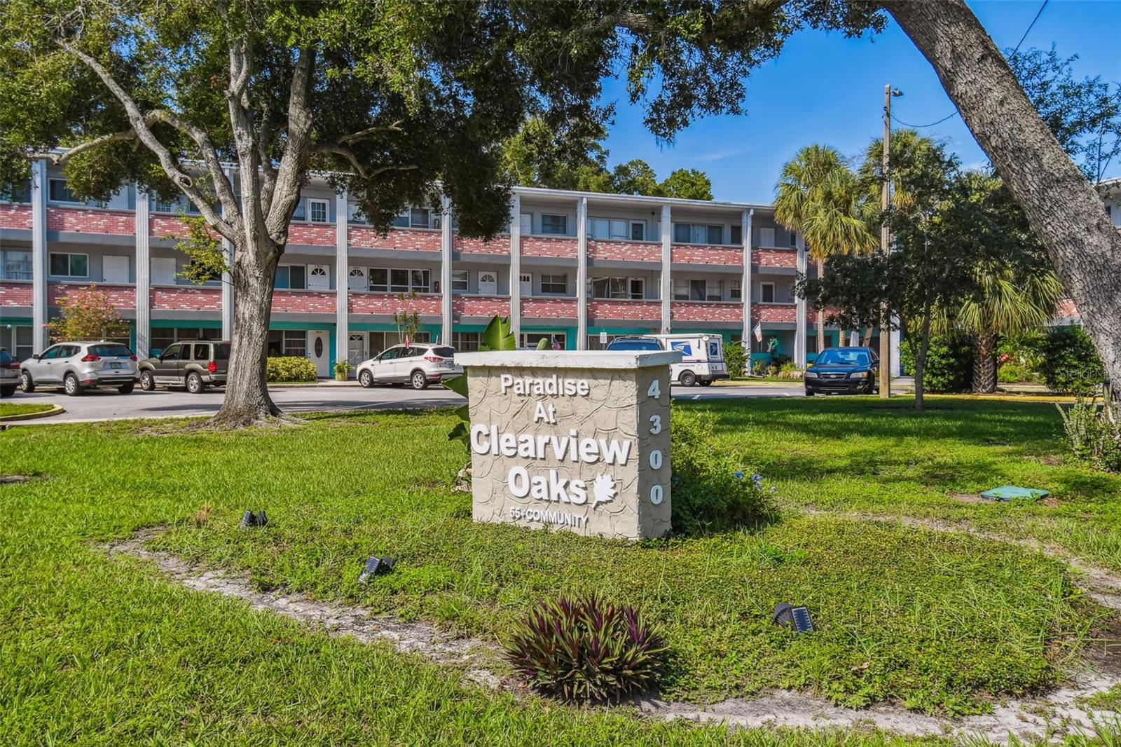 CLEARVIEW OAKS PARADISE - Residential