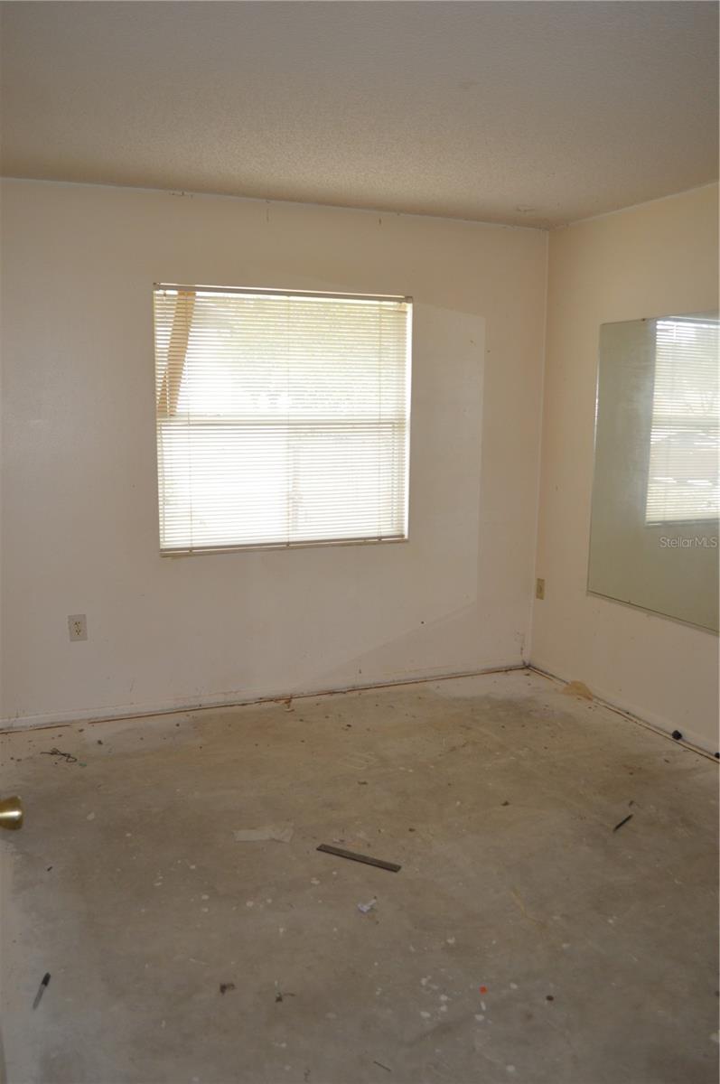 UNIVERSITY PLACE - Residential