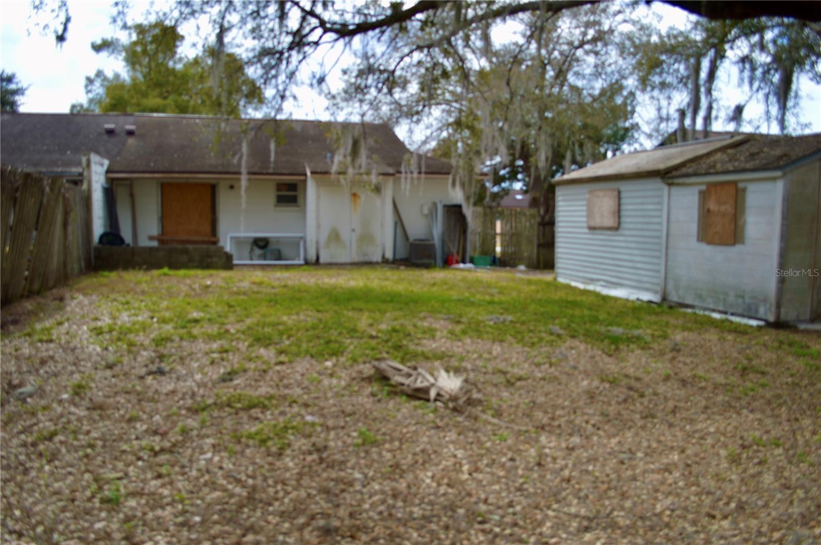 UNIVERSITY PLACE - Residential