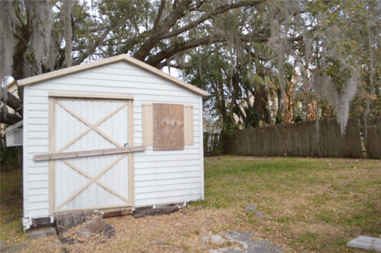 UNIVERSITY PLACE - Residential