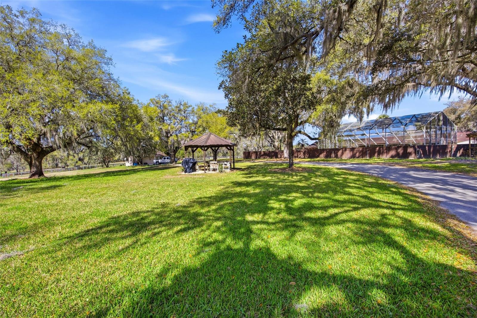 ACREAGE NON SUBDIVISION - Residential