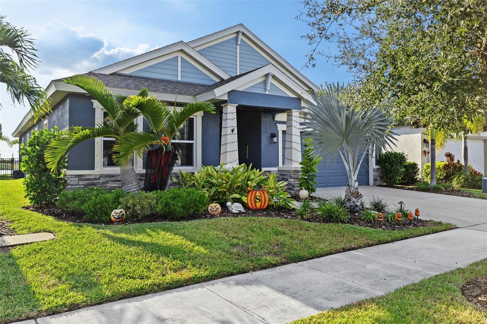 5822 SILVER SUN DRIVE