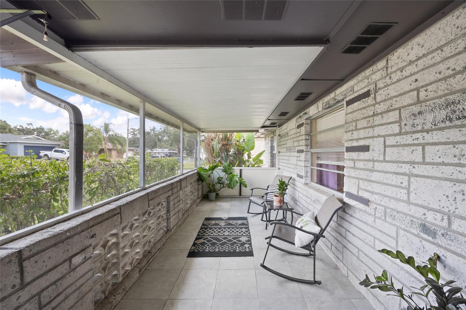916 SHANGRI LA DRIVE