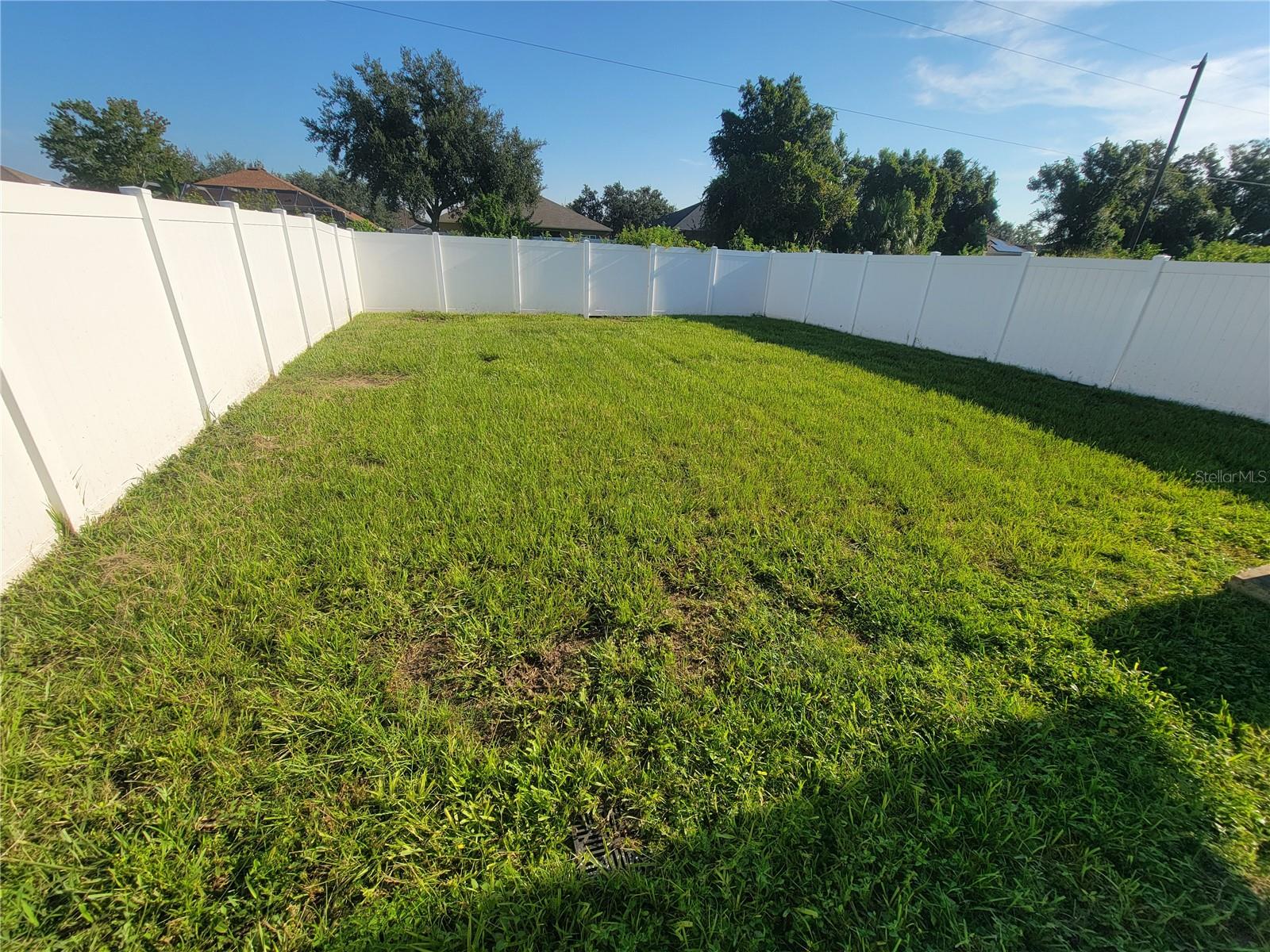 LAKE PADGETT SOUTH UN 4 REP - Residential Lease