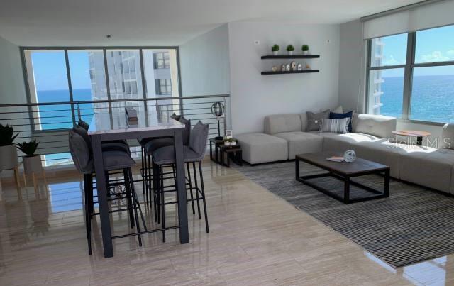 OCEAN ONE PENTHOUSE - Residential