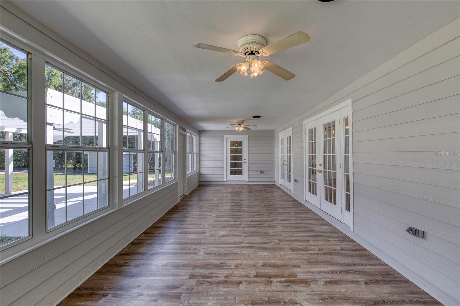 SUNSHINE ACRES - Residential