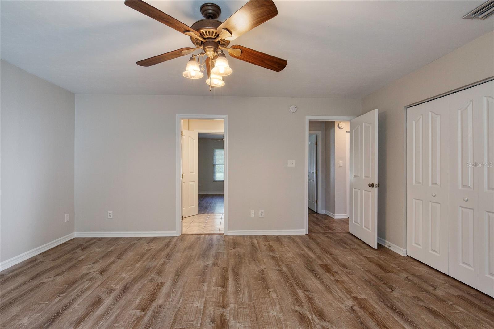 SUNSHINE ACRES - Residential