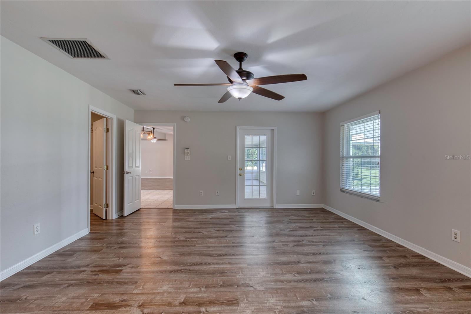 SUNSHINE ACRES - Residential