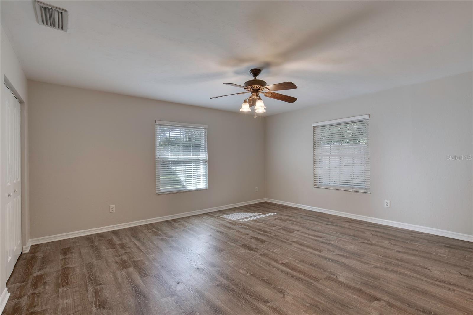 SUNSHINE ACRES - Residential
