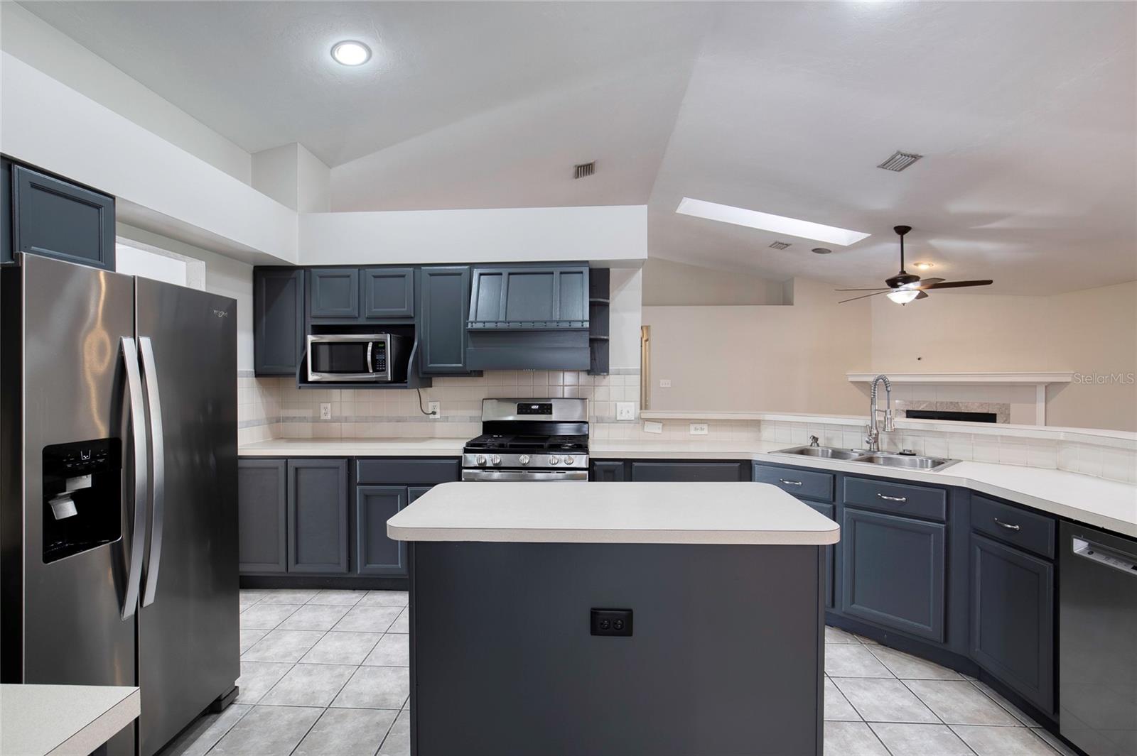 SUNSHINE ACRES - Residential