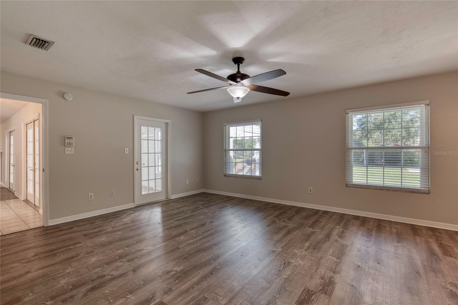 SUNSHINE ACRES - Residential