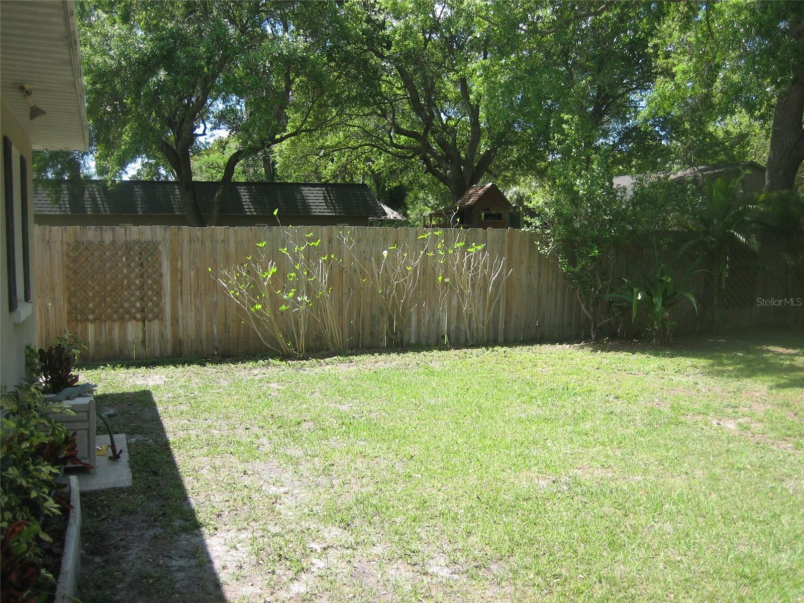 DUNEDIN ISLES 1 - Residential Lease