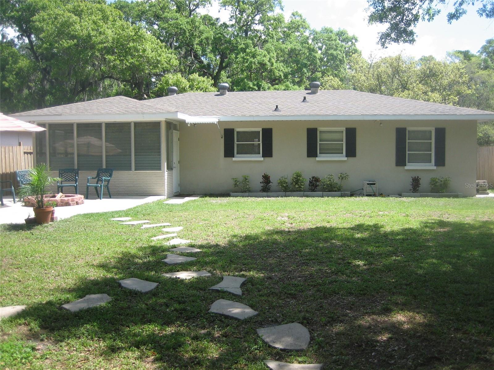 DUNEDIN ISLES 1 - Residential Lease