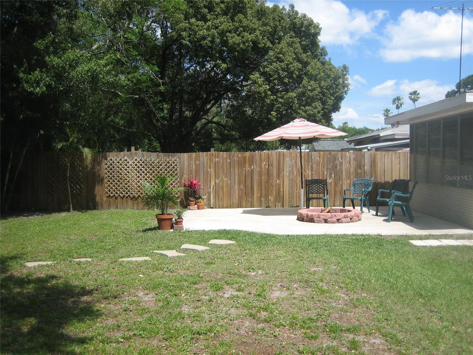 DUNEDIN ISLES 1 - Residential Lease