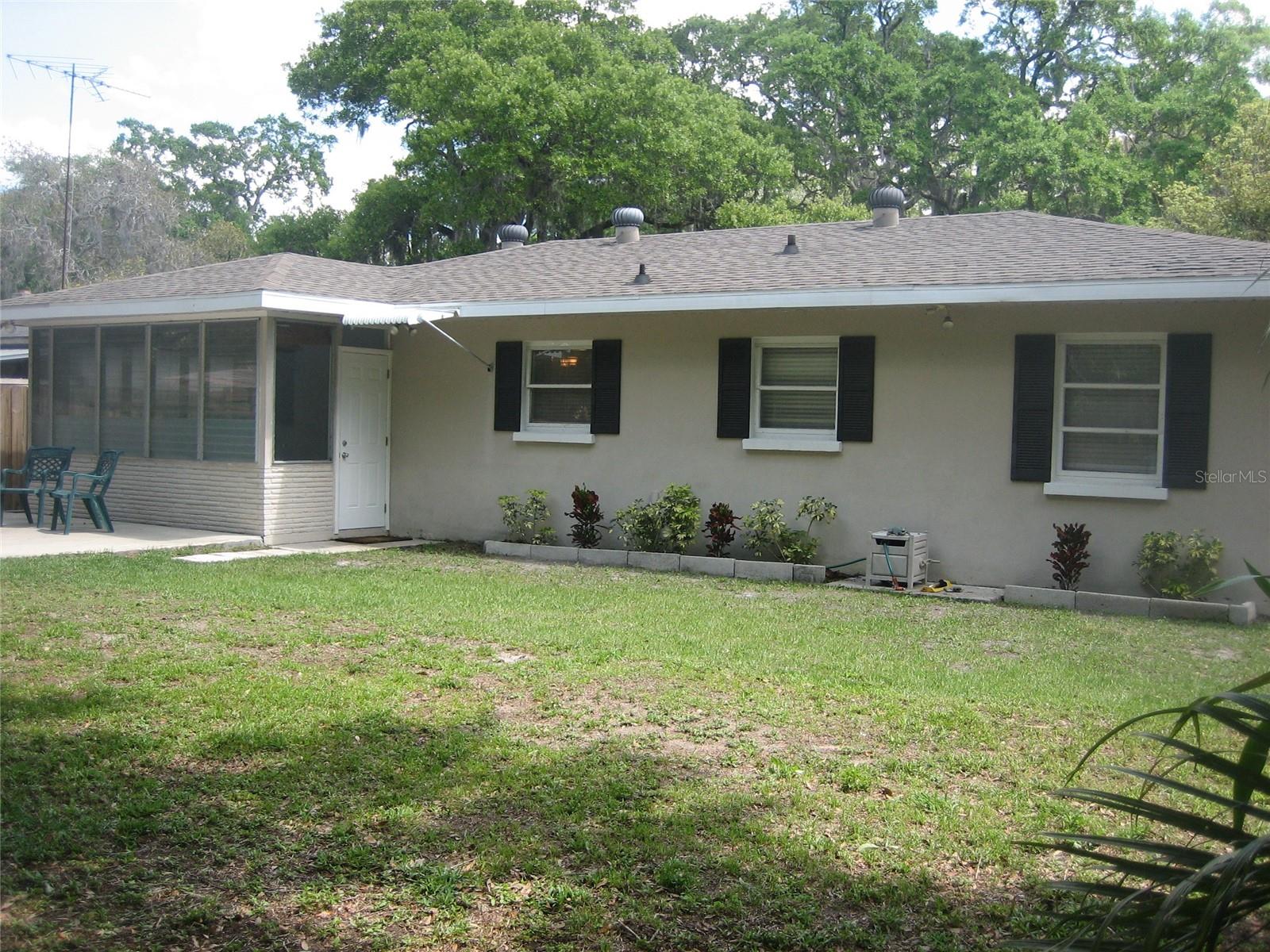 DUNEDIN ISLES 1 - Residential Lease