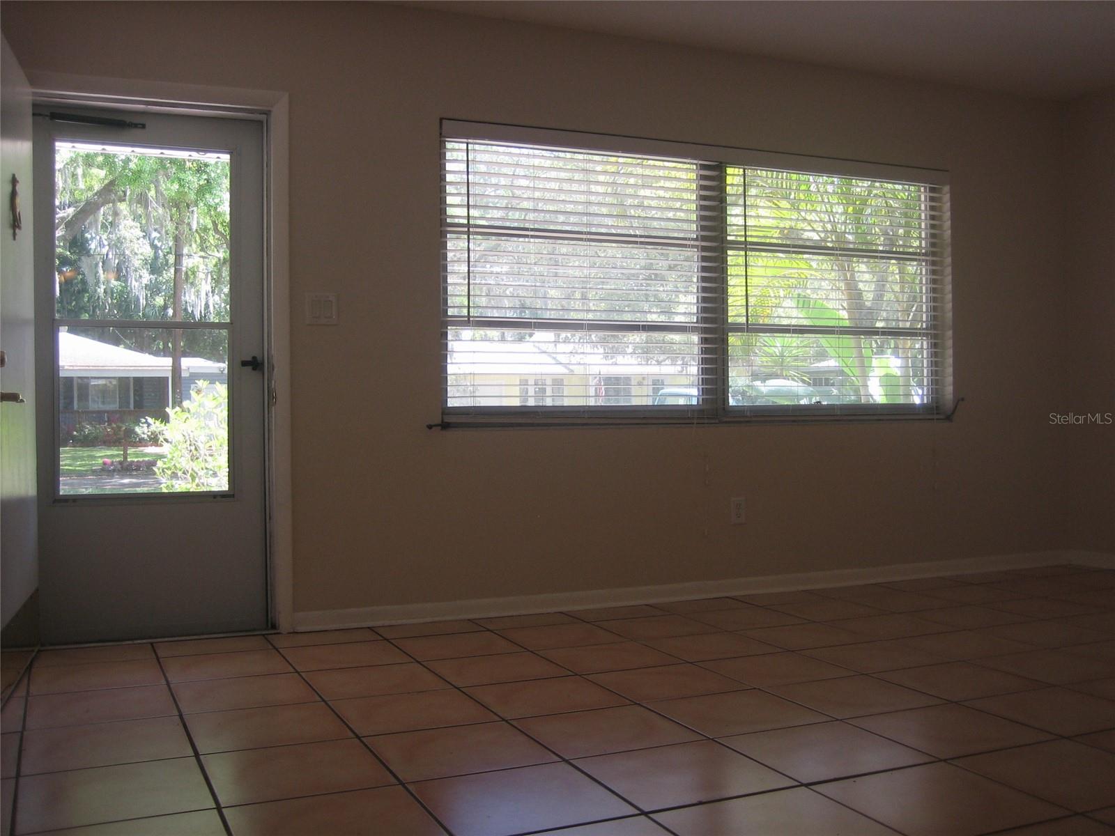 DUNEDIN ISLES 1 - Residential Lease