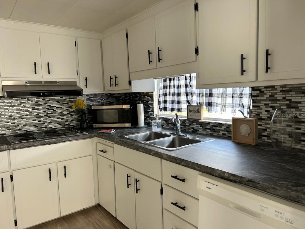 TRI-PAR ESTATES - Residential