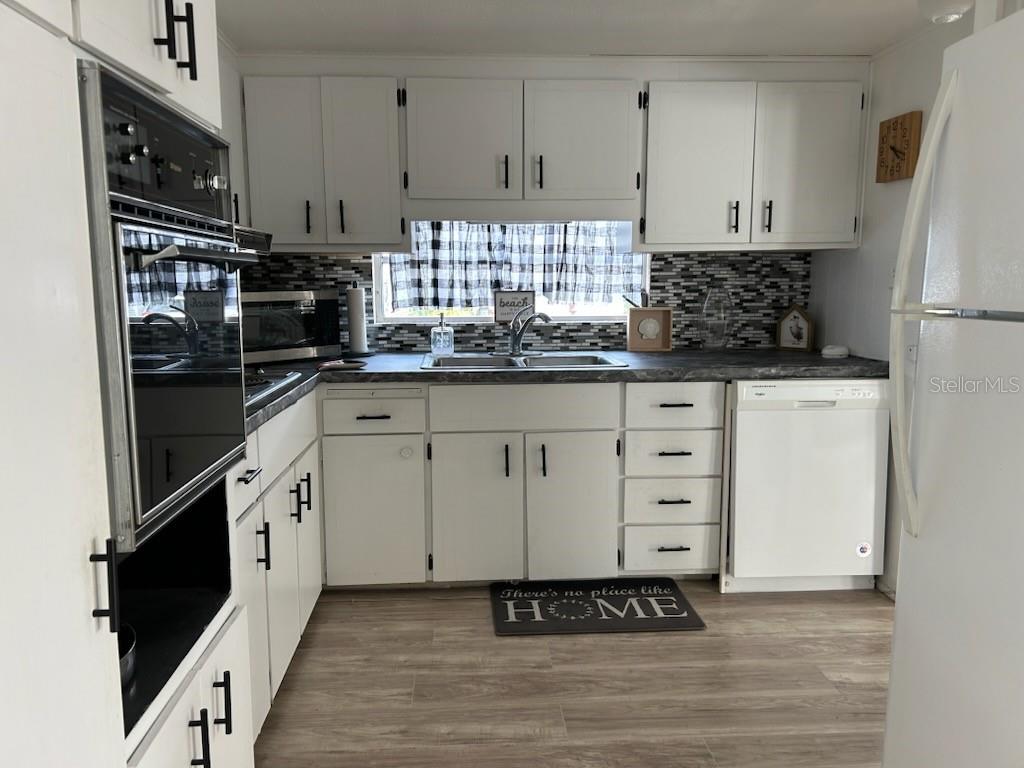 TRI-PAR ESTATES - Residential