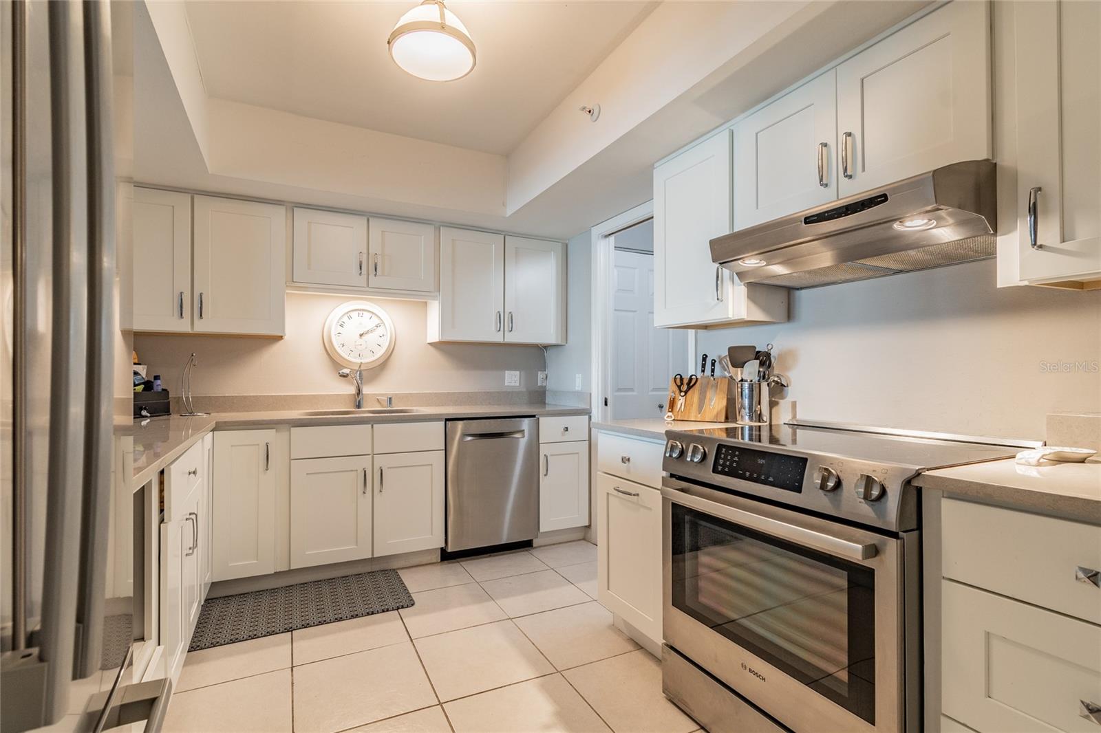 MADEIRA SANDS CONDO - Residential Lease