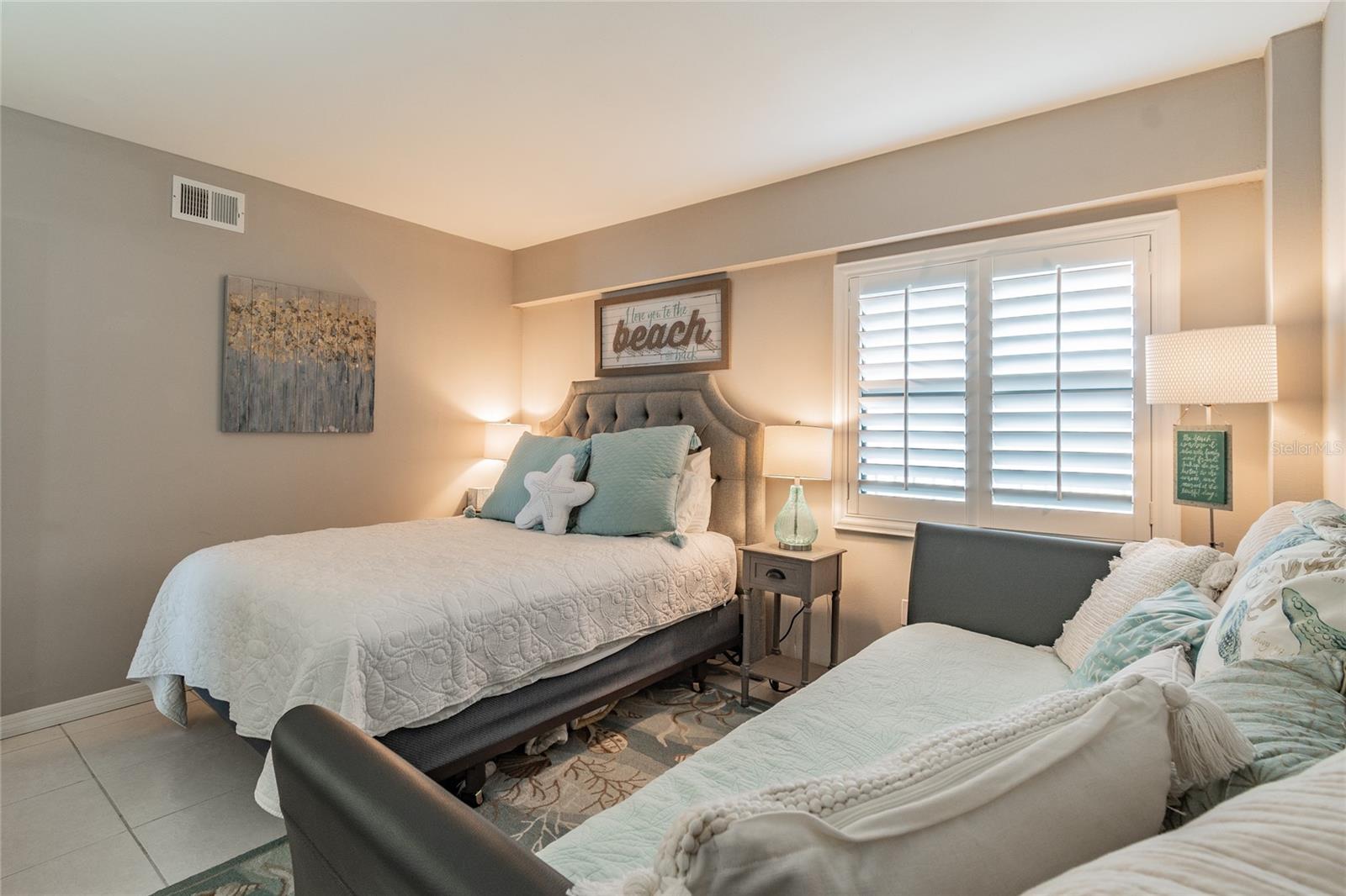 MADEIRA SANDS CONDO - Residential Lease