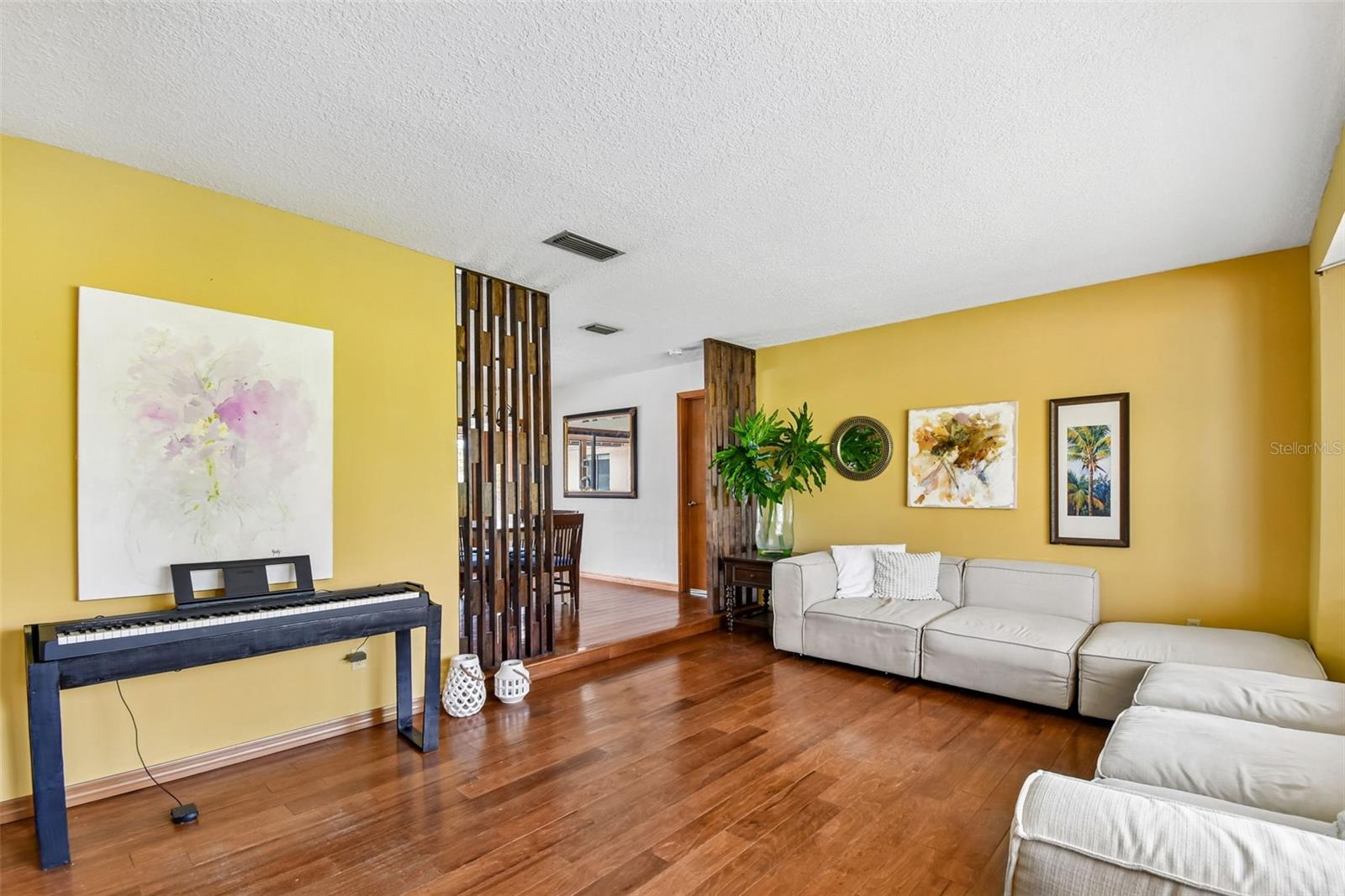 507 FERNWOOD DRIVE