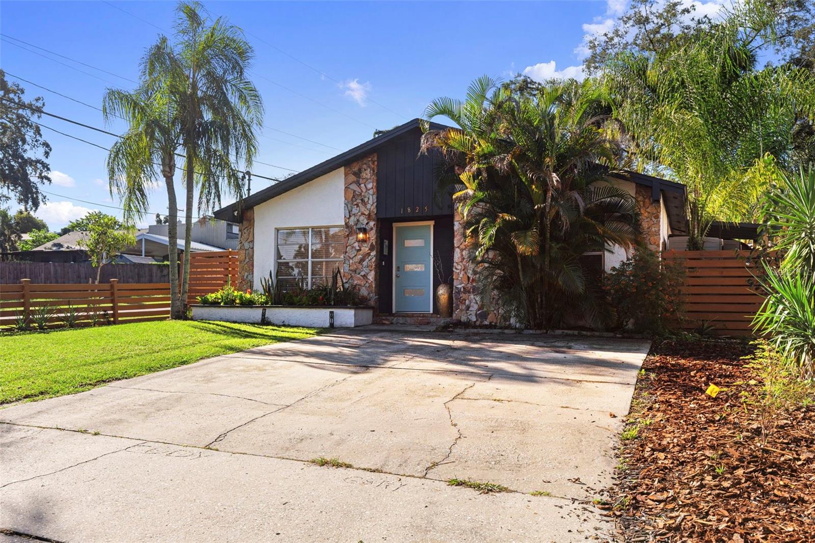 1825 E ESKIMO AVENUE