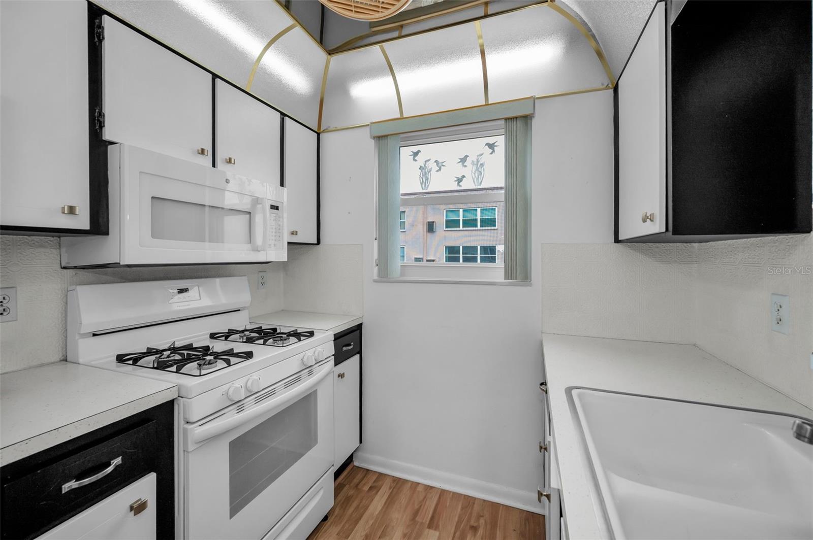 FIVE TOWNS OF ST PETE - Residential