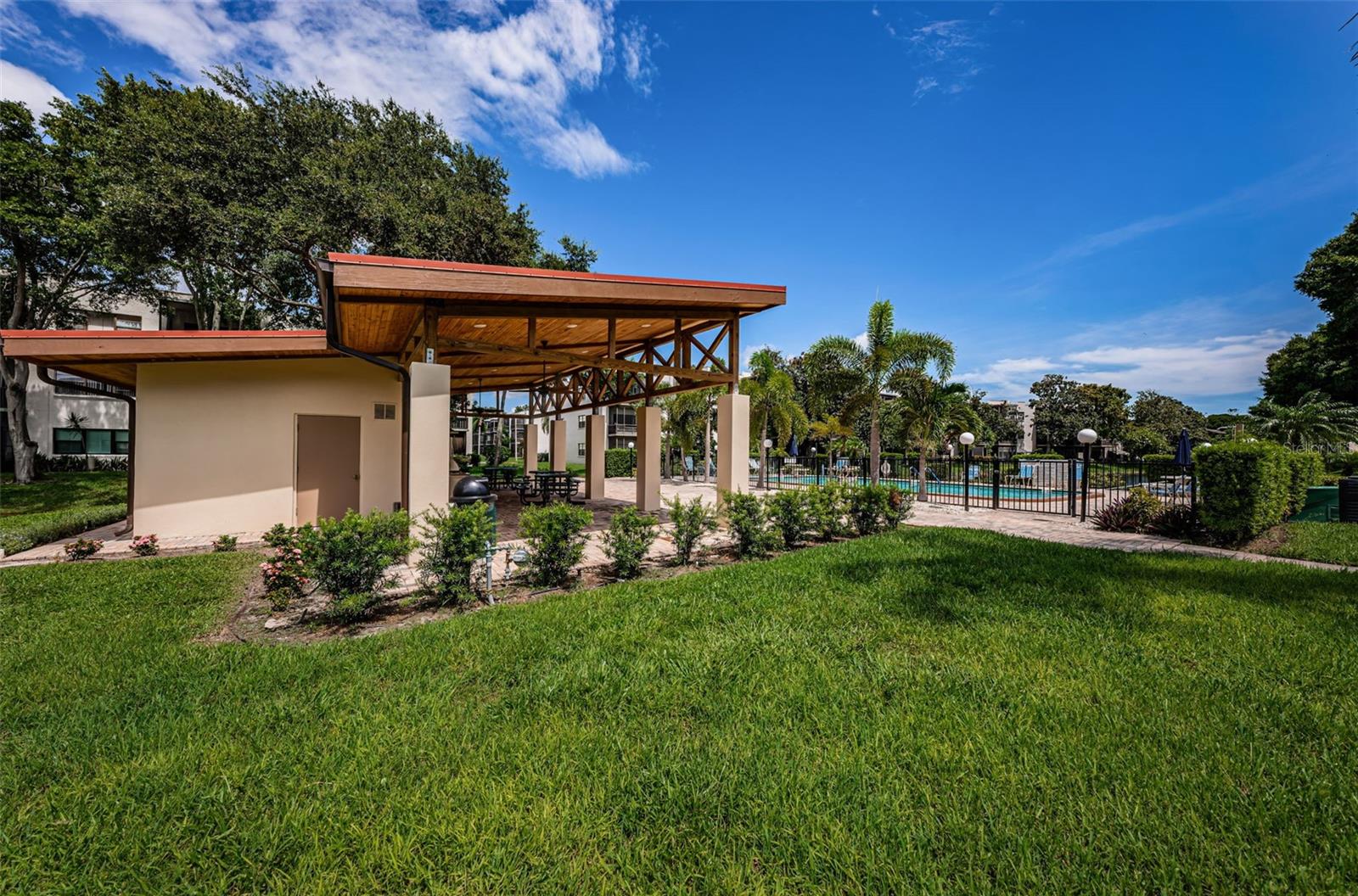 FIVE TOWNS OF ST PETE - Residential