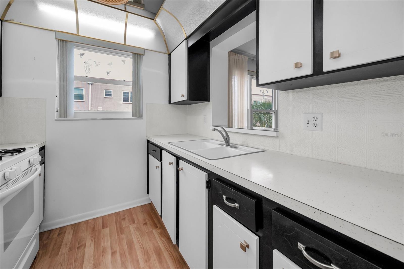 FIVE TOWNS OF ST PETE - Residential