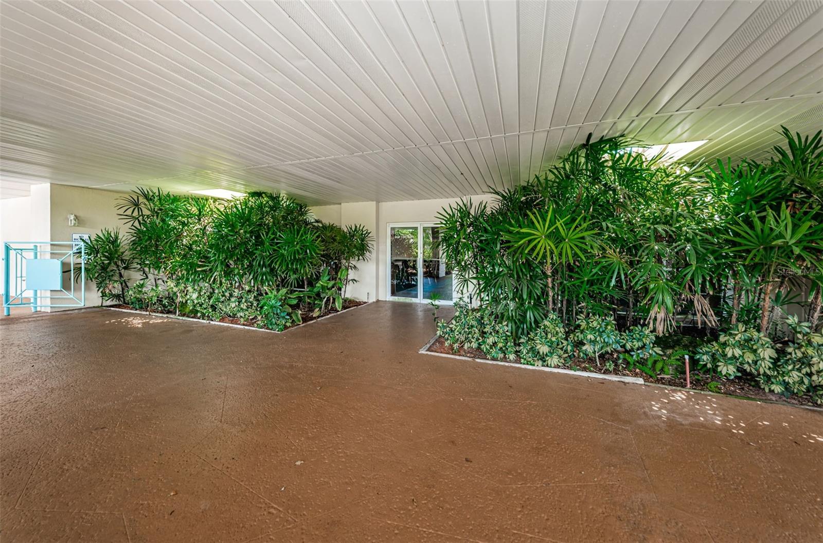 FIVE TOWNS OF ST PETE - Residential