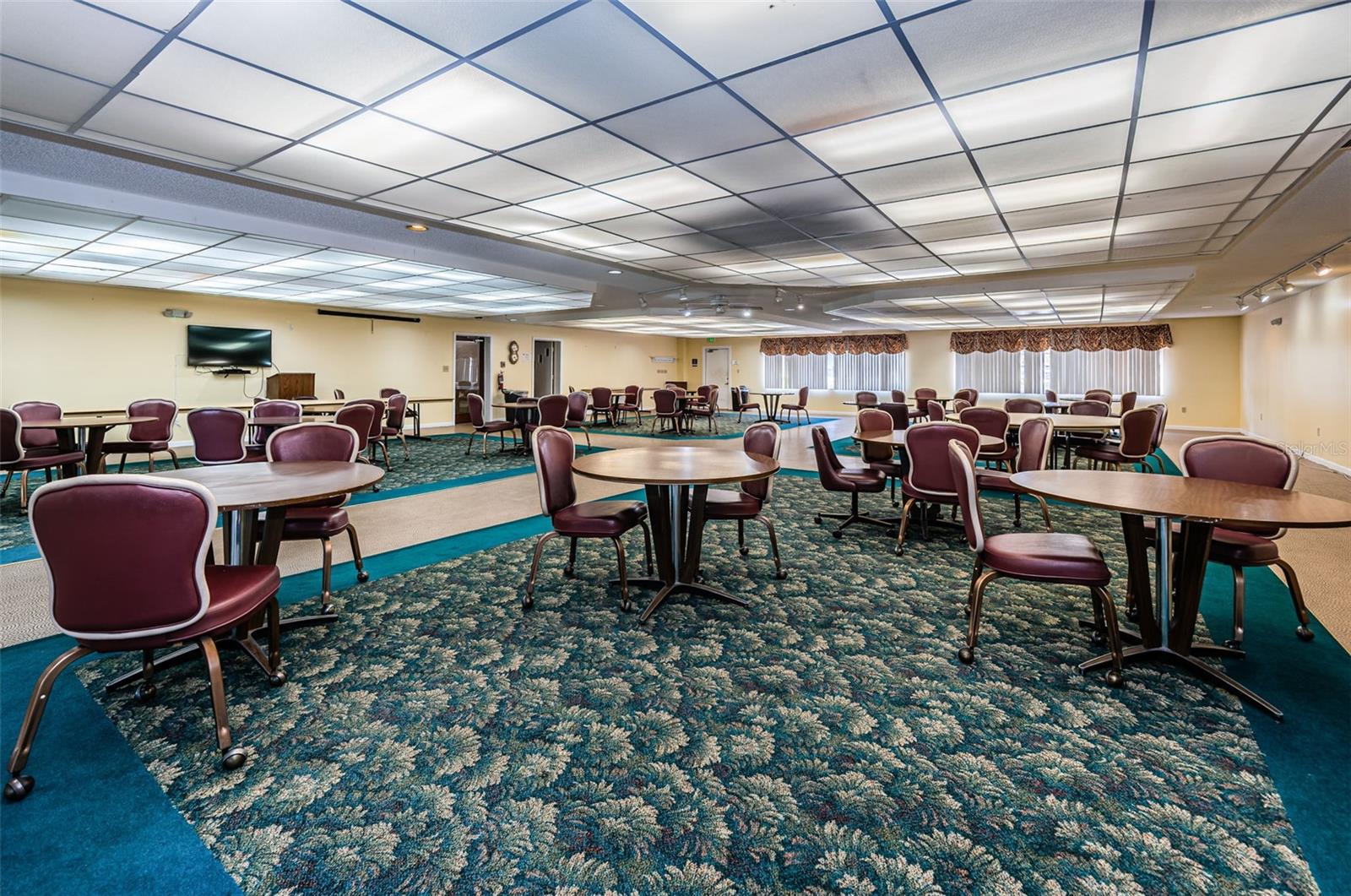 FIVE TOWNS OF ST PETE - Residential