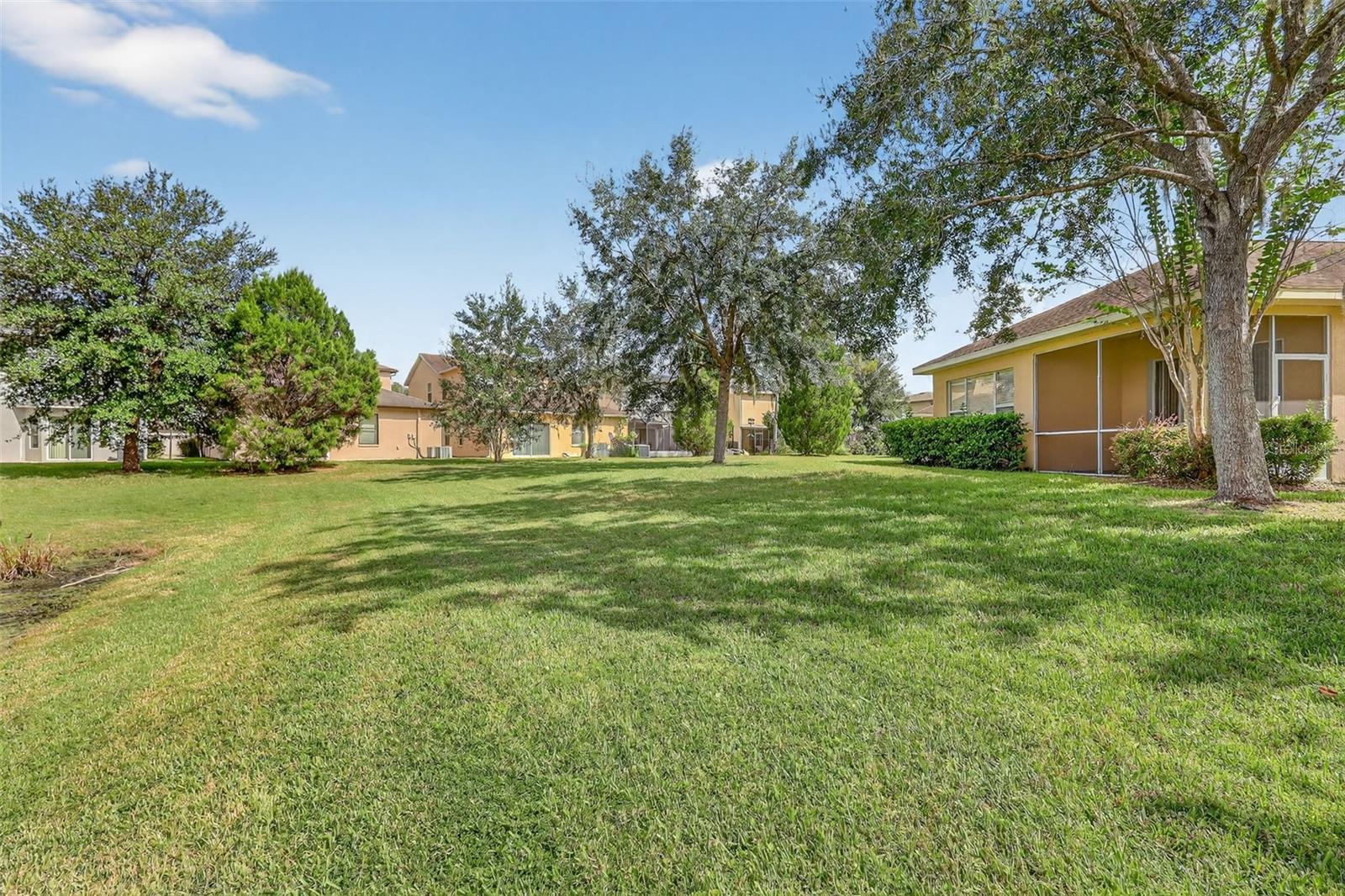 TAMPA PALMS - Residential