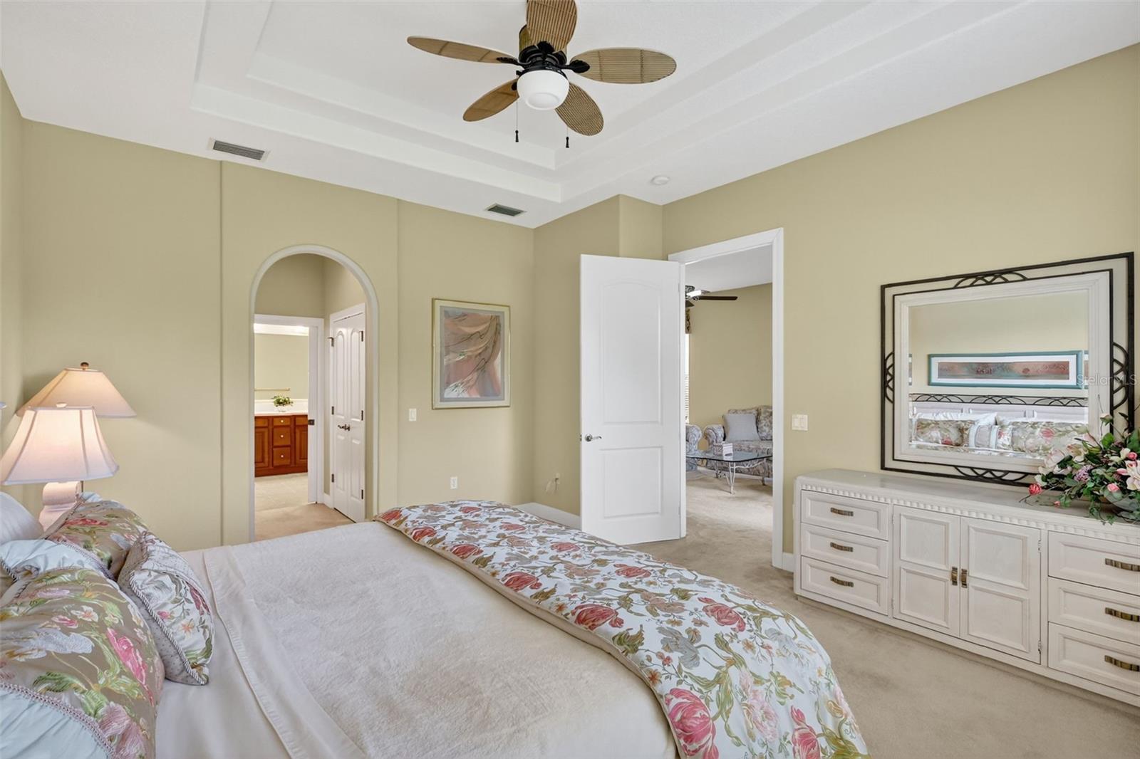 TAMPA PALMS - Residential