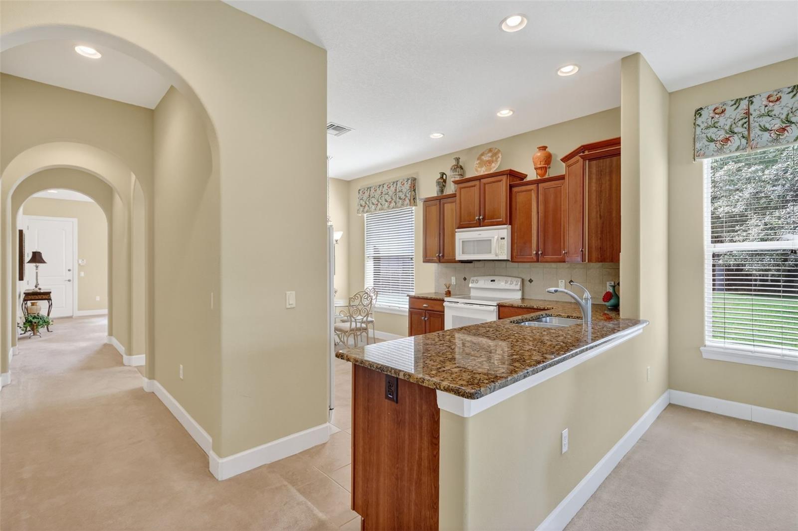 TAMPA PALMS - Residential