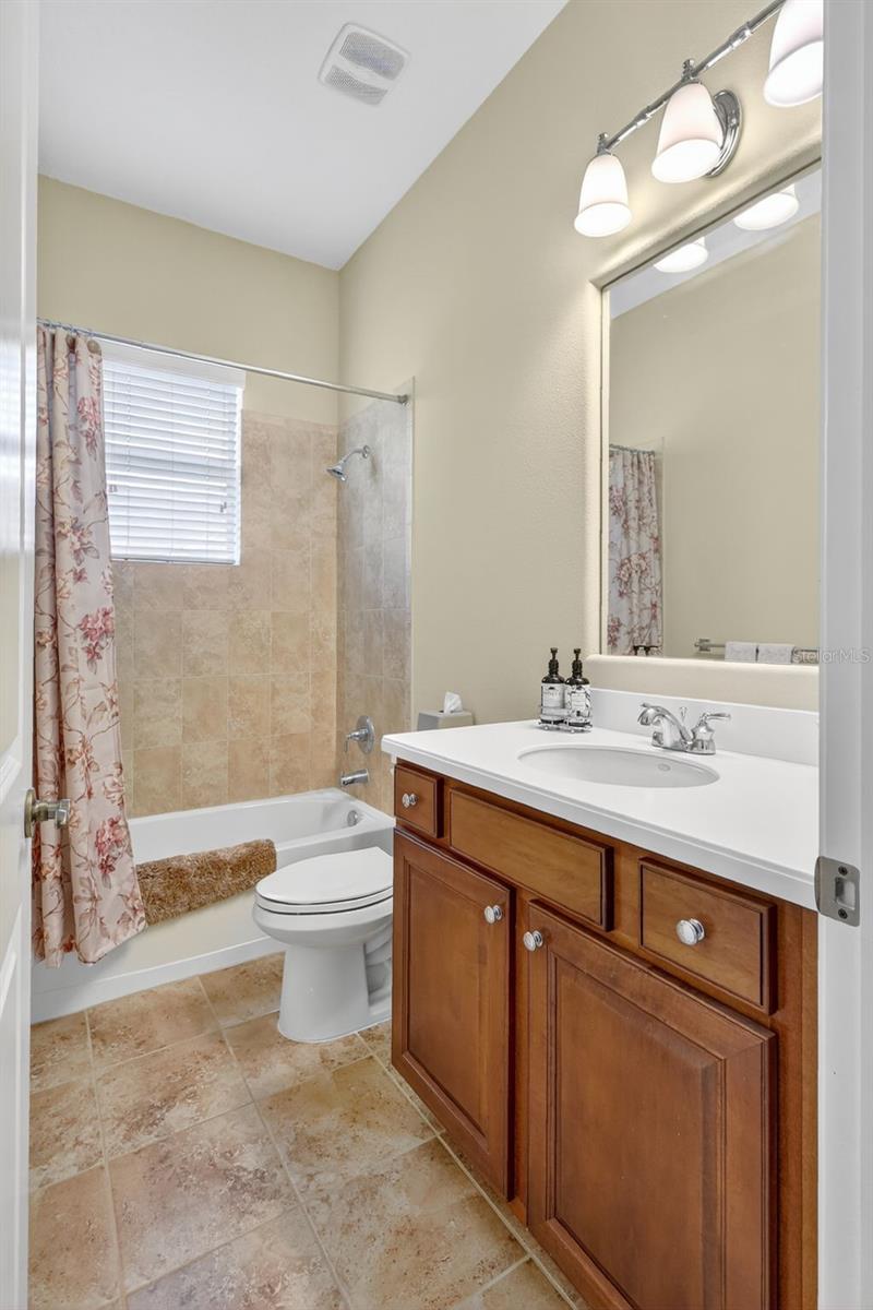 TAMPA PALMS - Residential