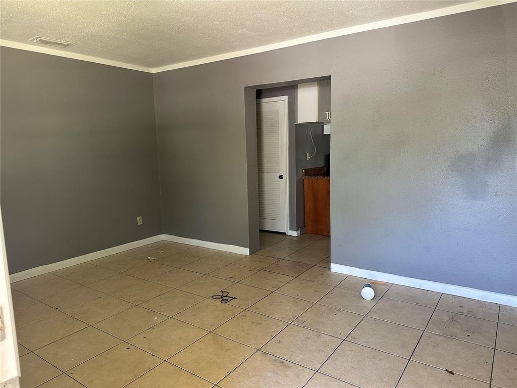 Photo of 703 S Castle Court, Tampa, FL 33612 (MLS # TB8430267)